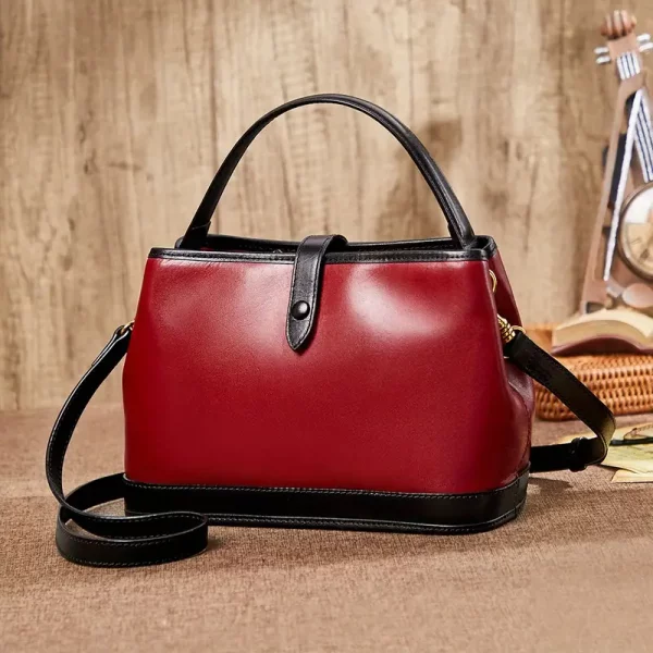 Mini chain bag