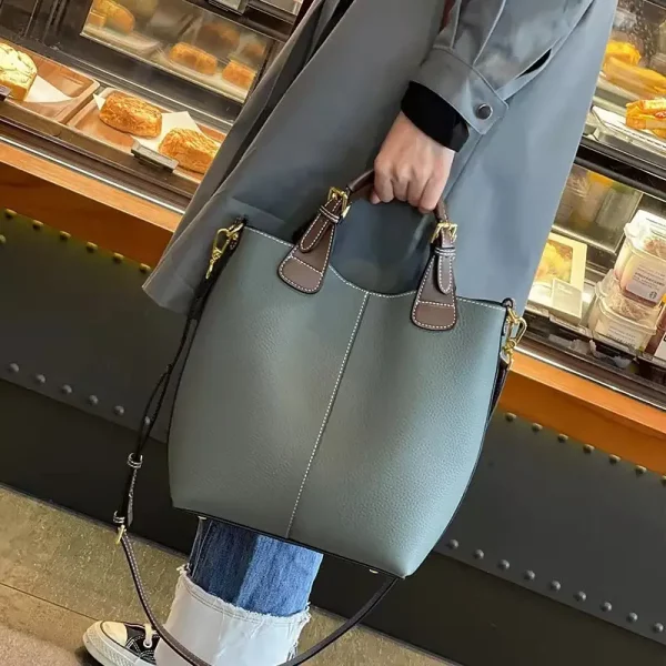 Single shoulder bag