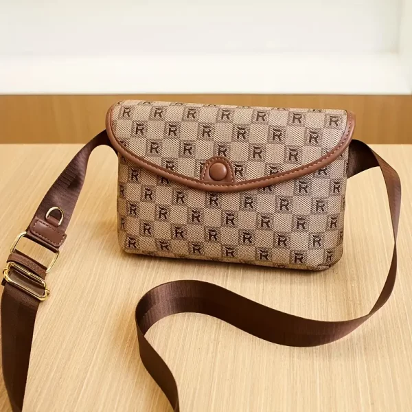 Mini chain bag