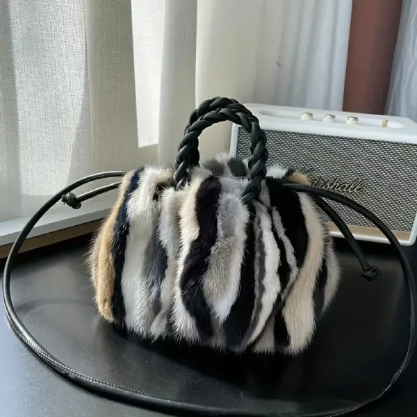 Mini chain bag
