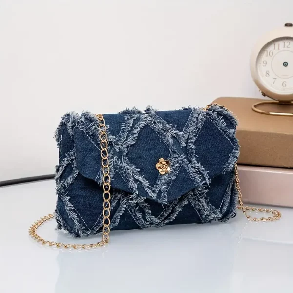 Mini chain bag