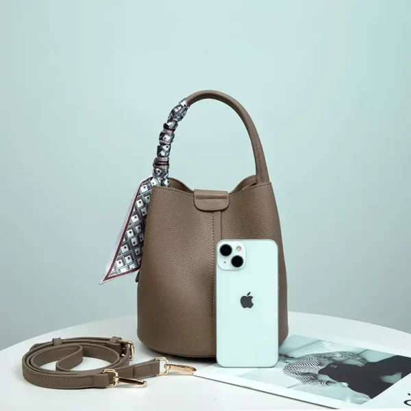 Single shoulder bag