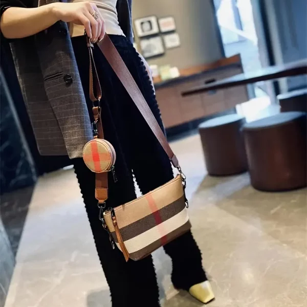 Single shoulder bag