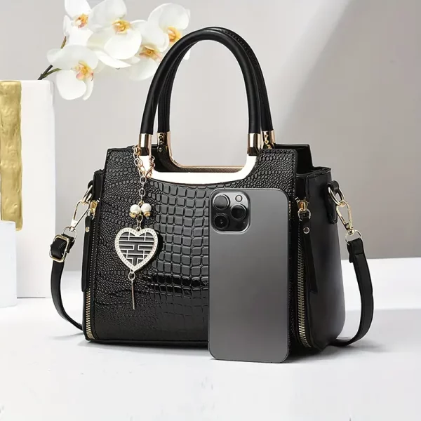 Mini chain bag