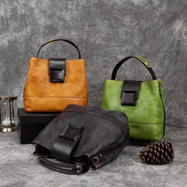 Mini chain bag