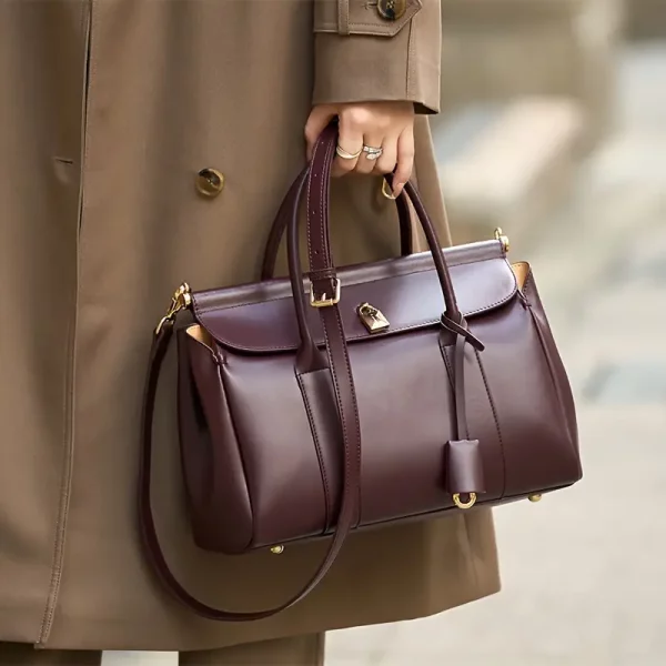 Mini chain bag