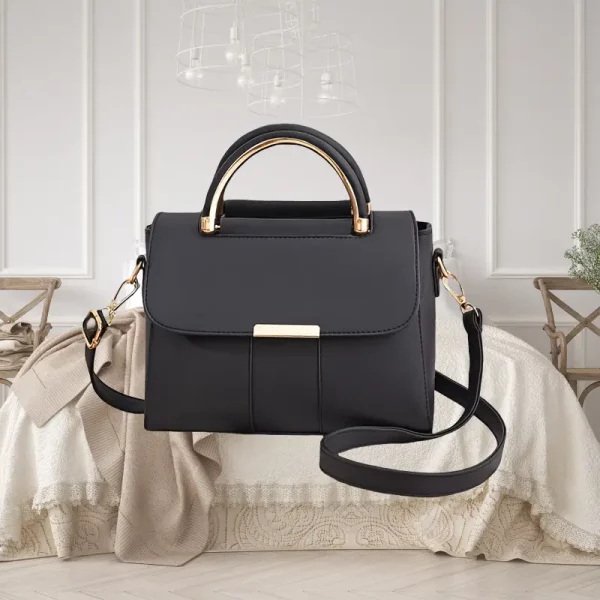 Medium handbag
