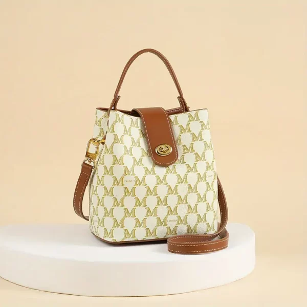Mini chain bag