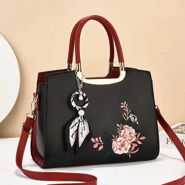 Medium handbag