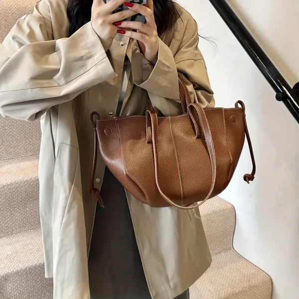 Single shoulder bag