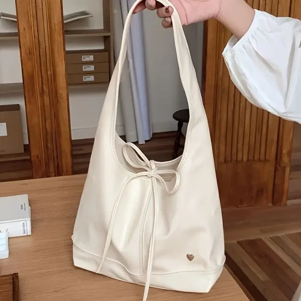 Medium handbag