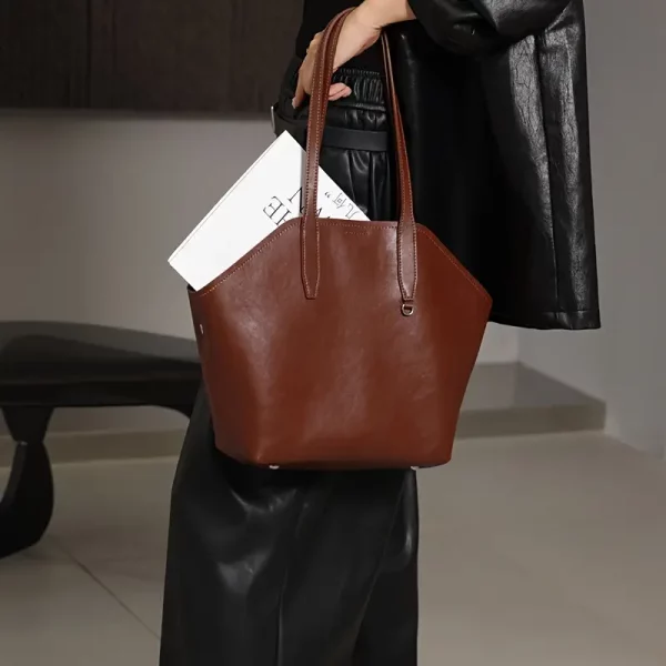 Medium tote bag