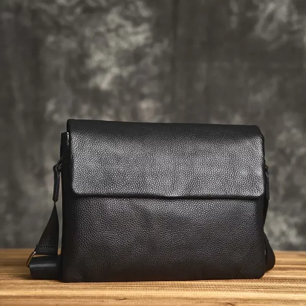 Single shoulder bag